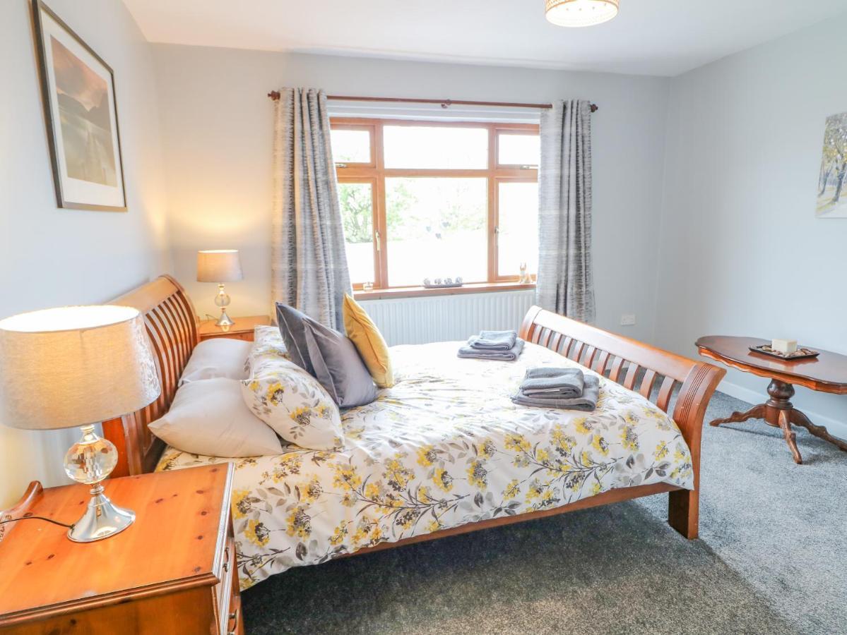 Annie'S Place Villa Newry Bagian luar foto