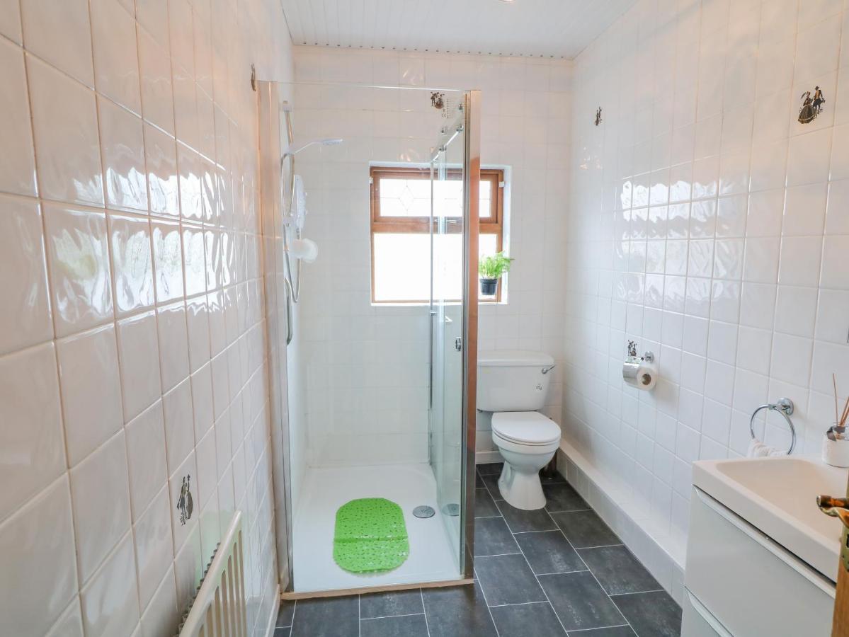 Annie'S Place Villa Newry Bagian luar foto