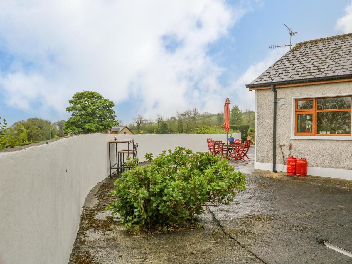 Annie'S Place Villa Newry Bagian luar foto